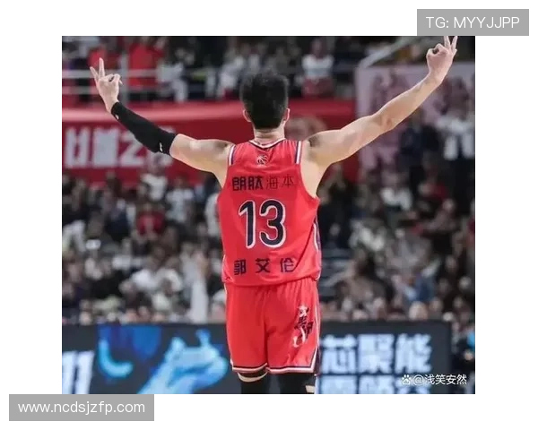 广州男篮官方宣布续约袁照耀 他将继续身披5号球衣征战新赛季 广州男篮官方宣布续约袁照耀 他将继续身披5号球衣征战新赛季
